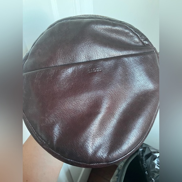 BAGGU Black Leather Pouch - Picture 2 of 6